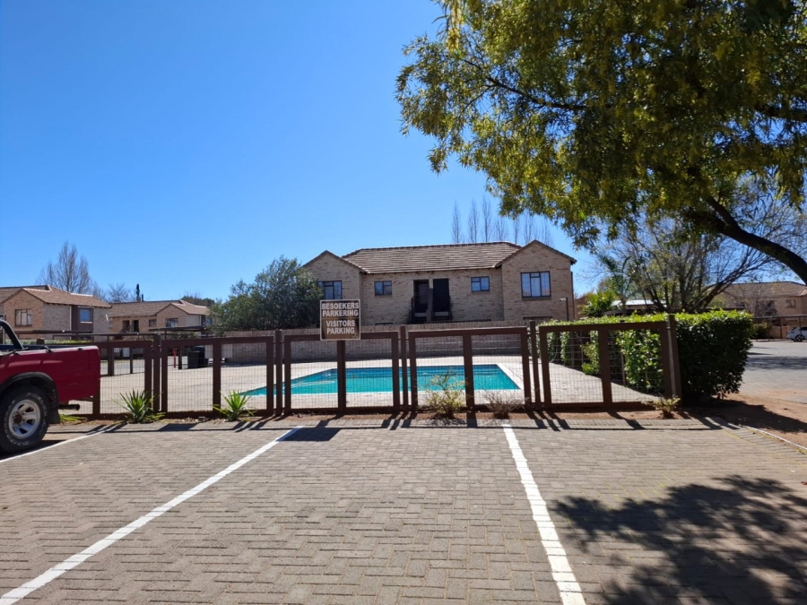 To Let 2 Bedroom Property for Rent in Wilgehof Free State